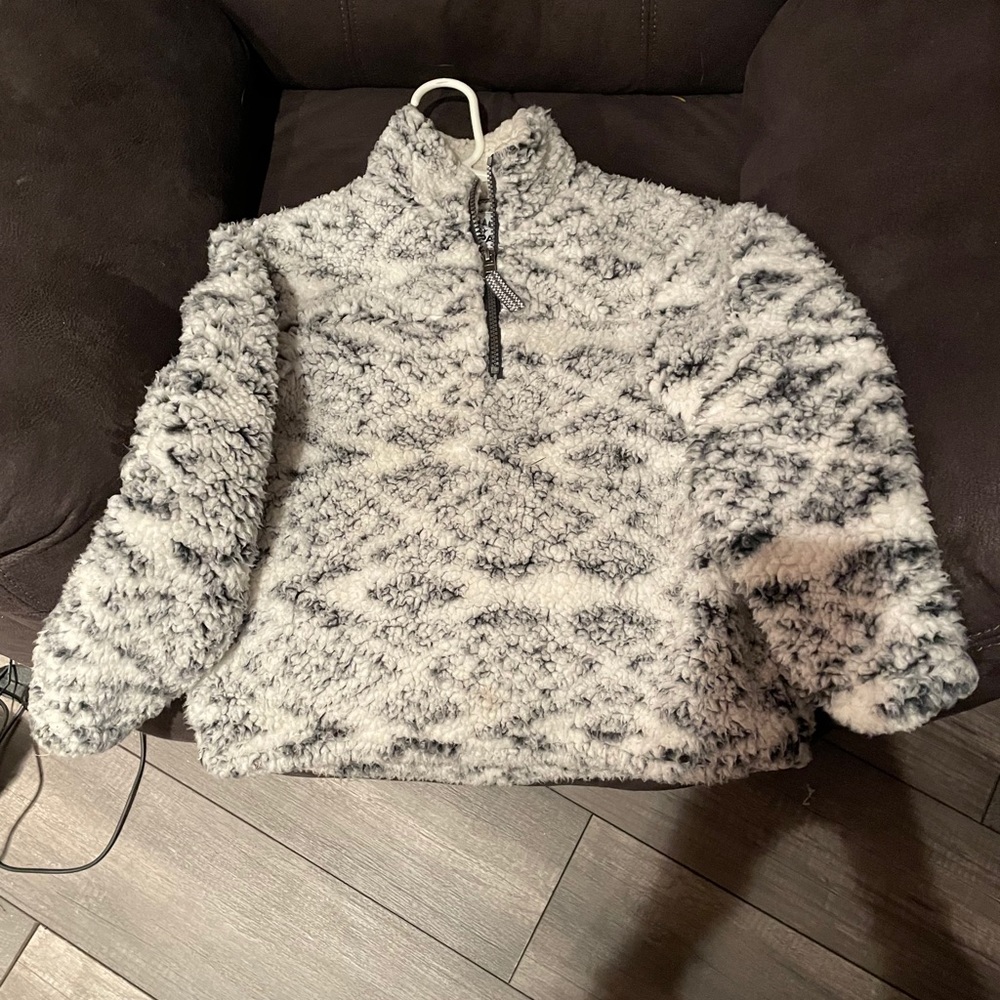 Girls pullover